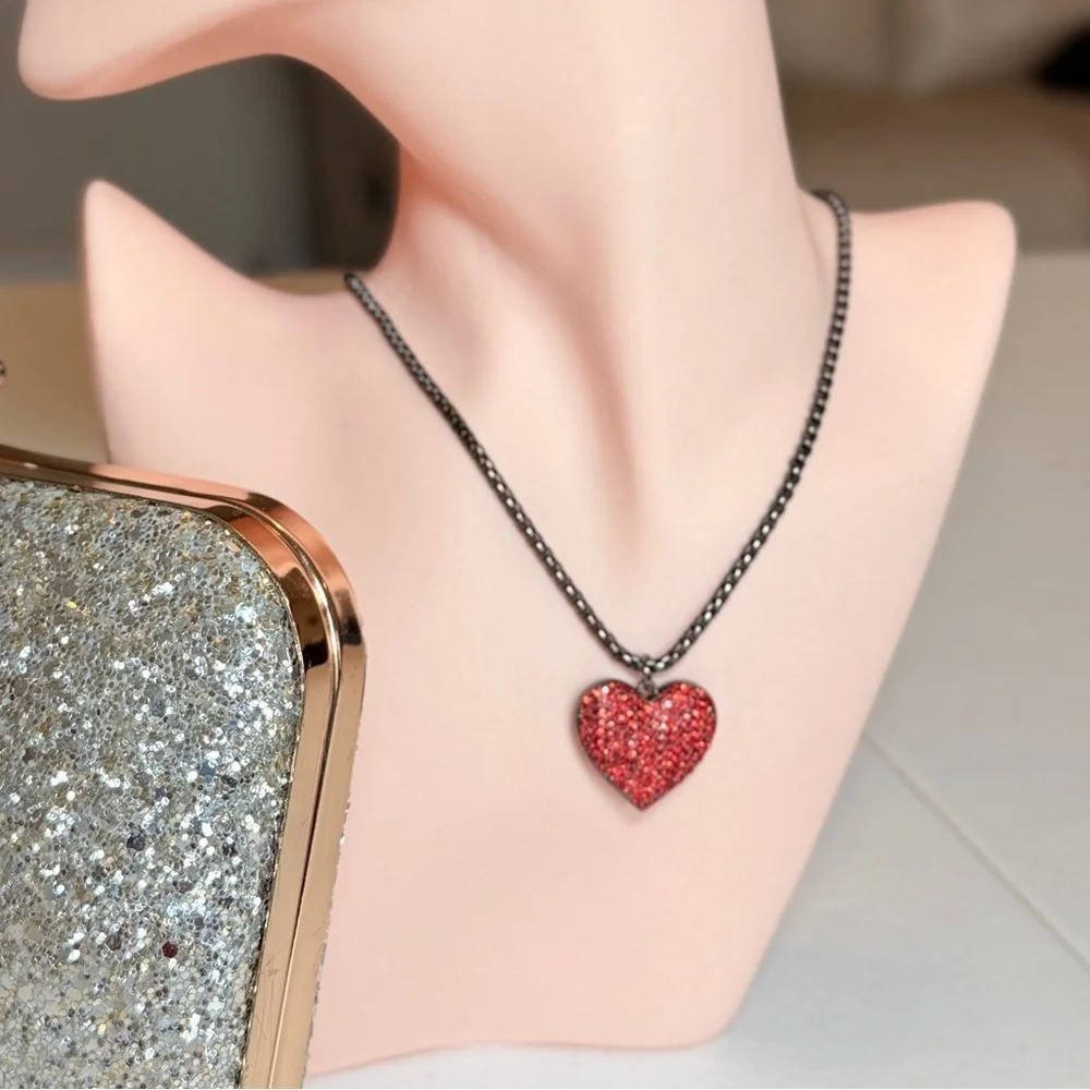⚜️ Vamp Red Heart Pendant Necklace